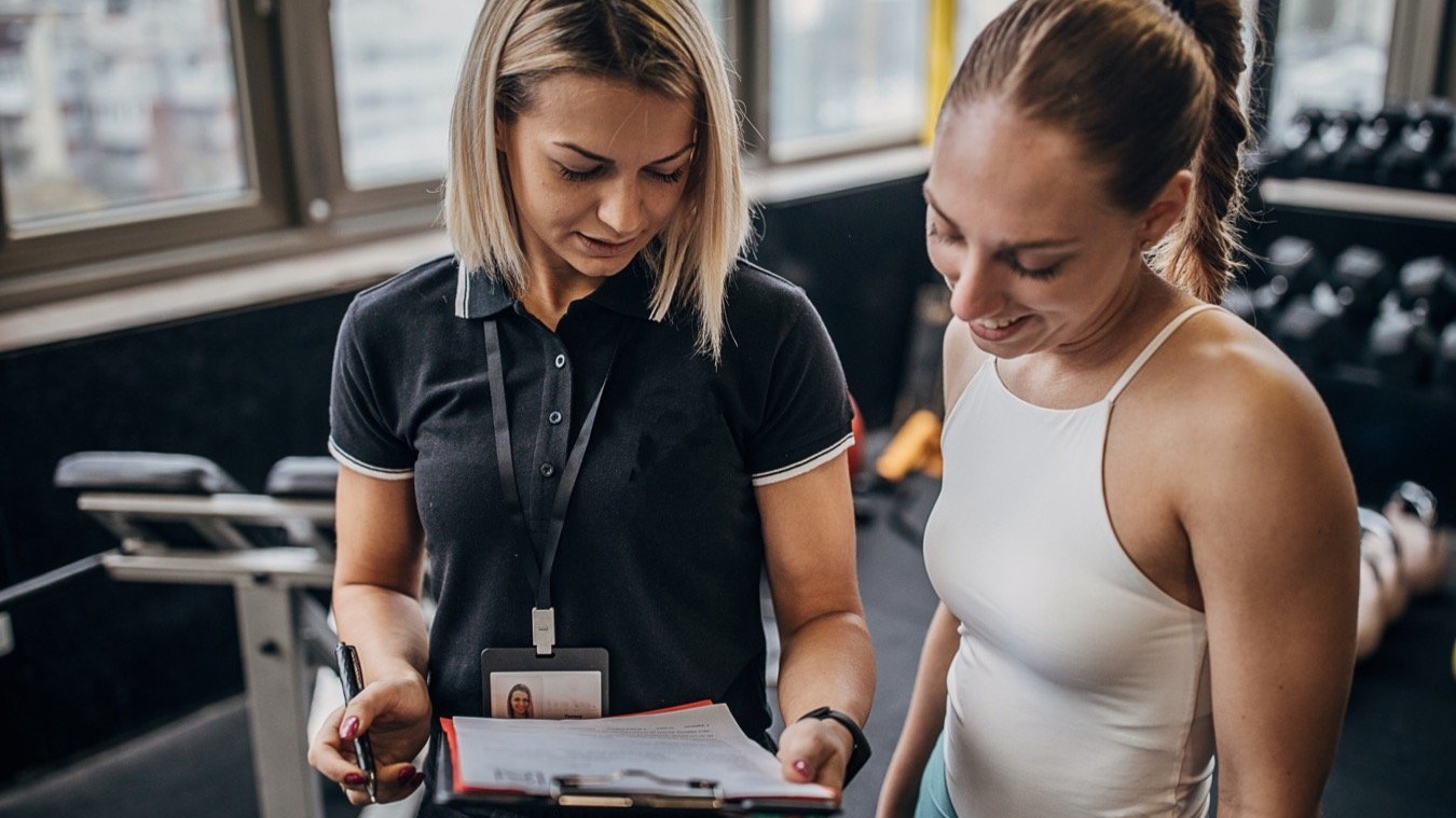 À quel entraîneur peut-on faire confiance : les signes d’un professionnel